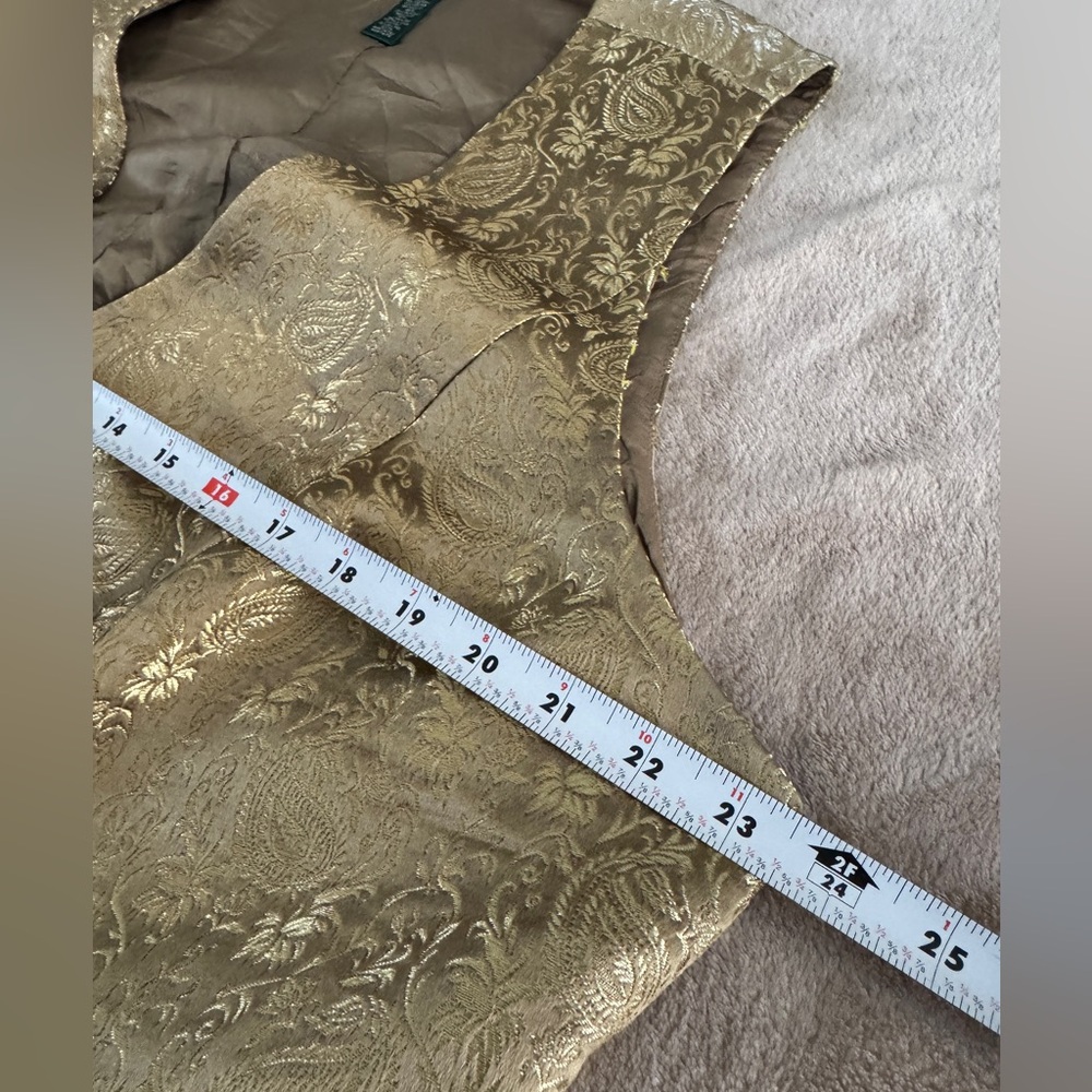 Elegant Gold Brocade Vest - Picture 5 of 9